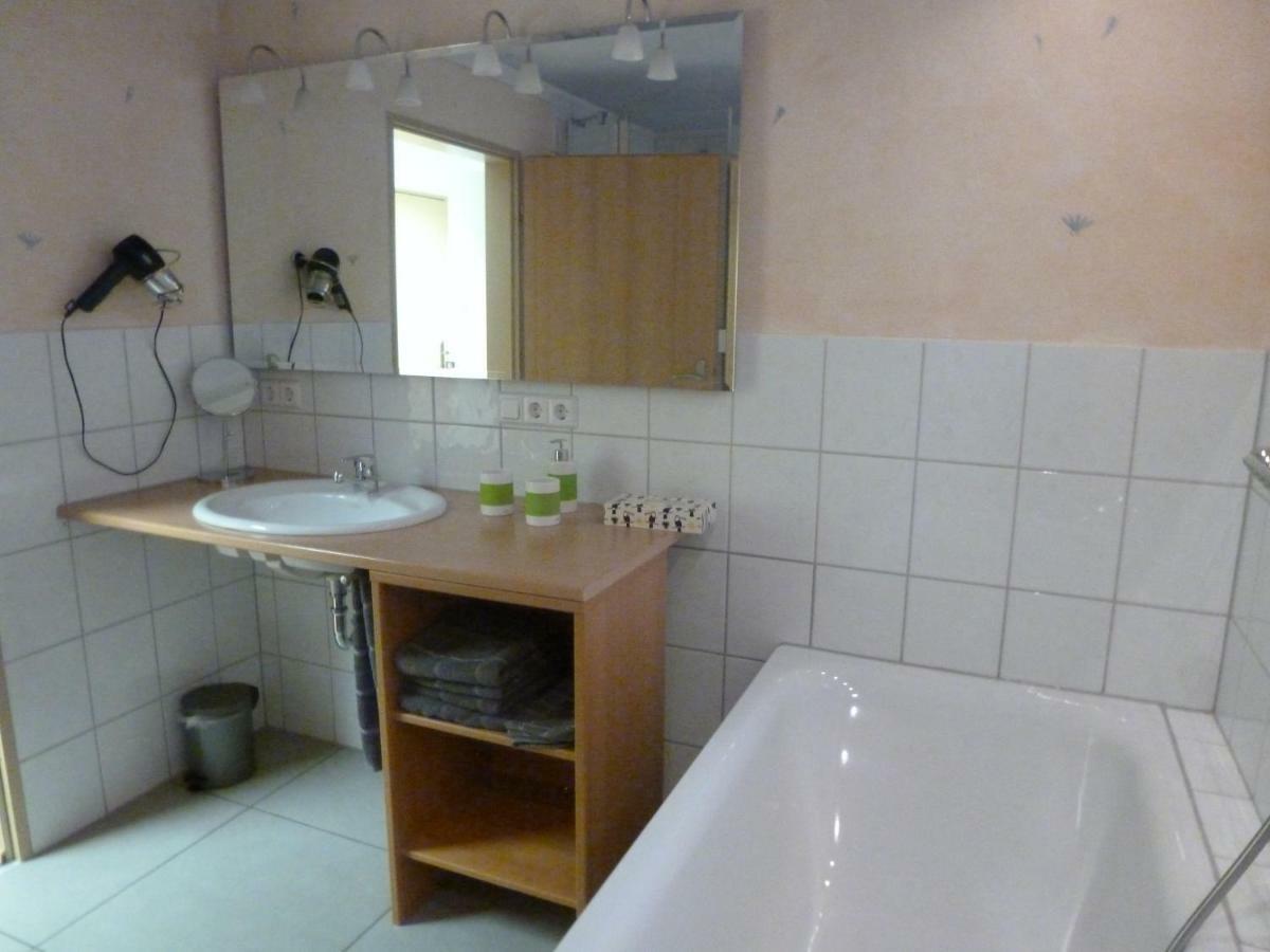 Ferienwohnung Eisele Heike 金茨堡 外观 照片
